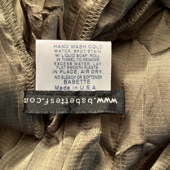 Babette artful top. Fastens with two snap buttons. Lingerie straps. Small.  - Picture 6 of 7